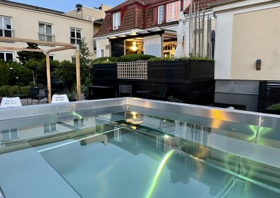 poolen vid kvällen